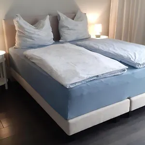 Am Park Apartment